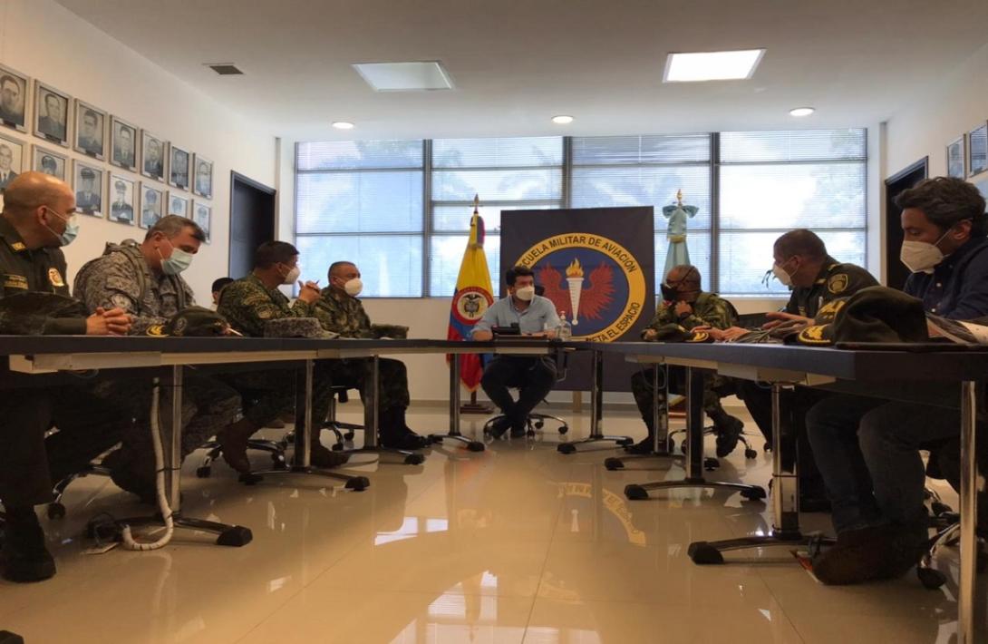 cogfm-foto-ejercito-nacional-fuerza-publica-apoya-recuperacion-de-seguridad-de-cali-10.jpg