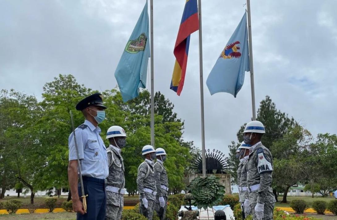 cogfm-foto-fuerza-aerea-en-ceremonia-conmemoracion-dia-nacional-de-la-memoria-y-la-solidaridad-con-victimas-del-conflicto-09.jpg