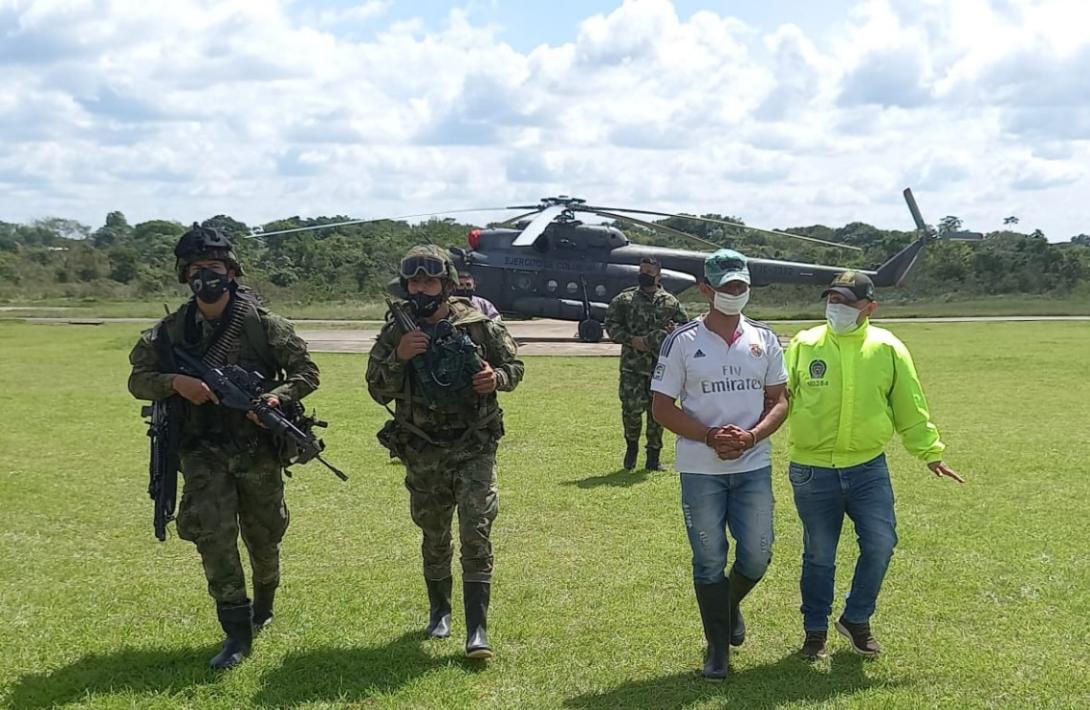 cogfm-ftcomega-capturan-alias-el-burro-o-camilo-excabecilla-frente-54-de-las-extintas-farc-18.jpg