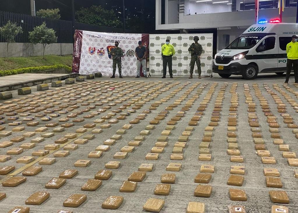 cogfm-ftcomega-incauta-volqueta-con-aproximadamente-800-kilos-de-marihuana-en-caqueta-16.jpg