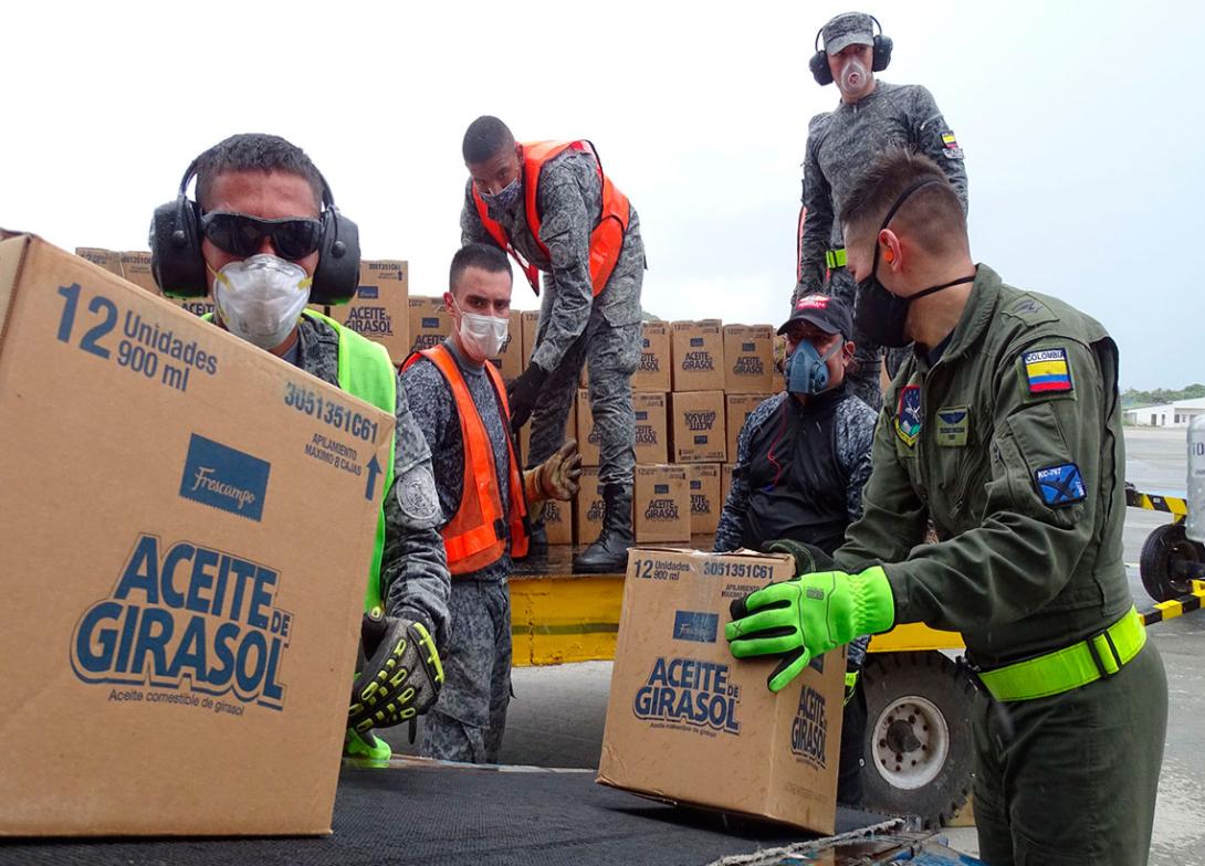 cogfm-fuerza-aerea-apoyo-humanitario-san-andres-islas-12.jpg