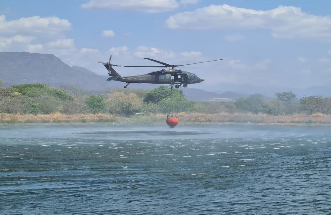 cogfm-fuerza-aerea-colombia-extincion-incendio-cesar-09.jpg