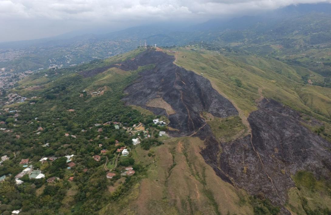 cogfm-fuerza-aerea-colombiana-en-alerta-ante-altas-temperaturas-en-cali-11.jpg
