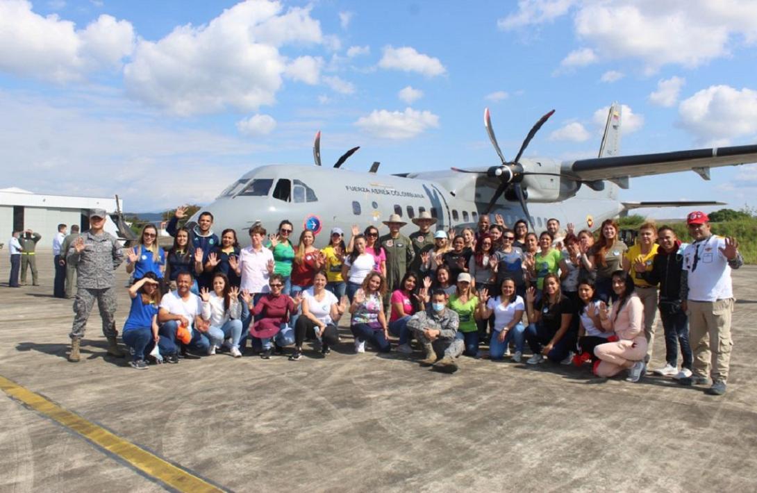 cogfm-fuerza-aerea-colombiana-transporta-personal-medico-tamara-casanare-jad-19.jpg
