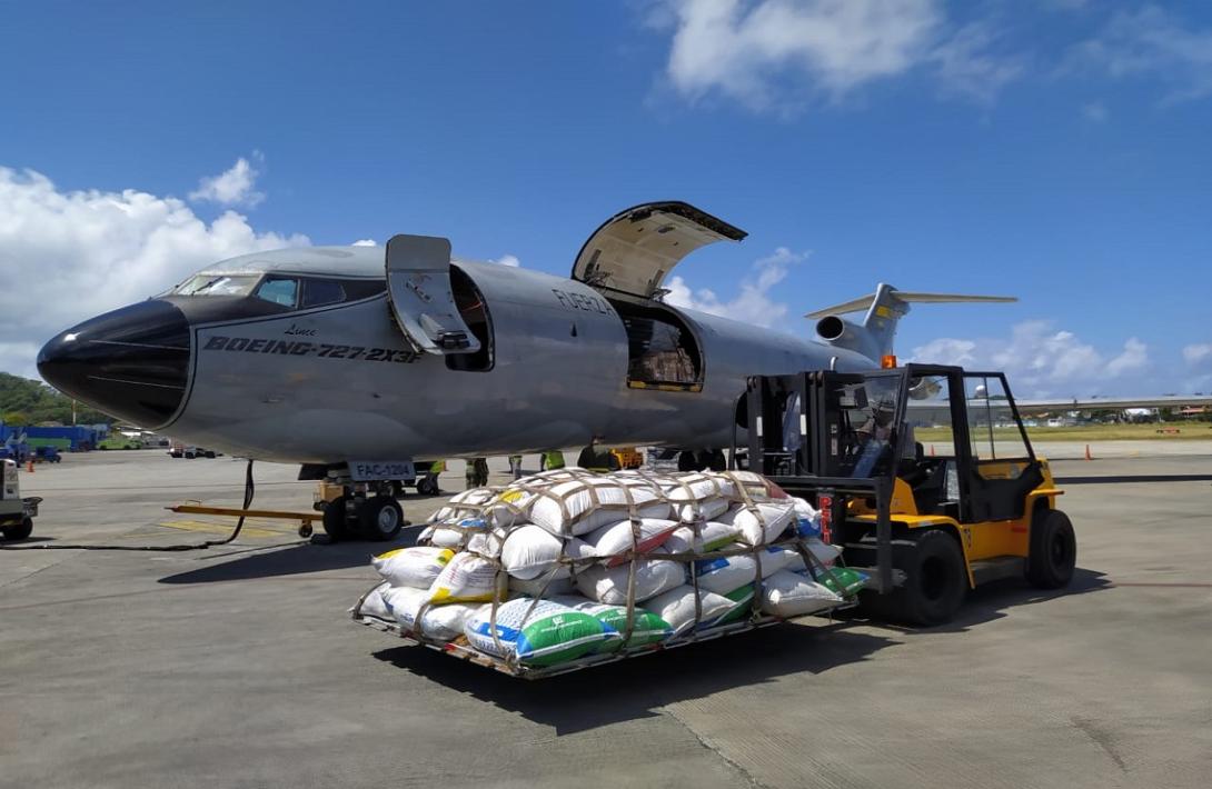 cogfm-fuerza-aerea-colombiana-transporte-ayudas-humanitarias-providencia-24.jpg