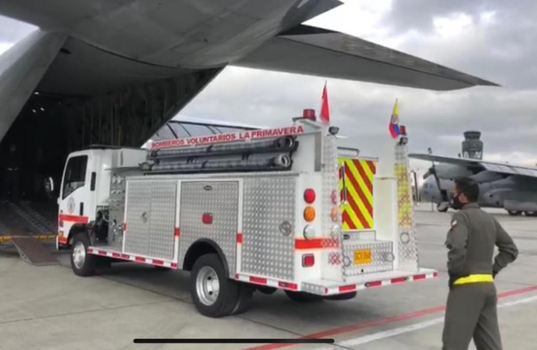 cogfm-fuerza-aerea-transporte-elementos-bioseguridad-vehiculo-bomberos-vichada-15.jpg