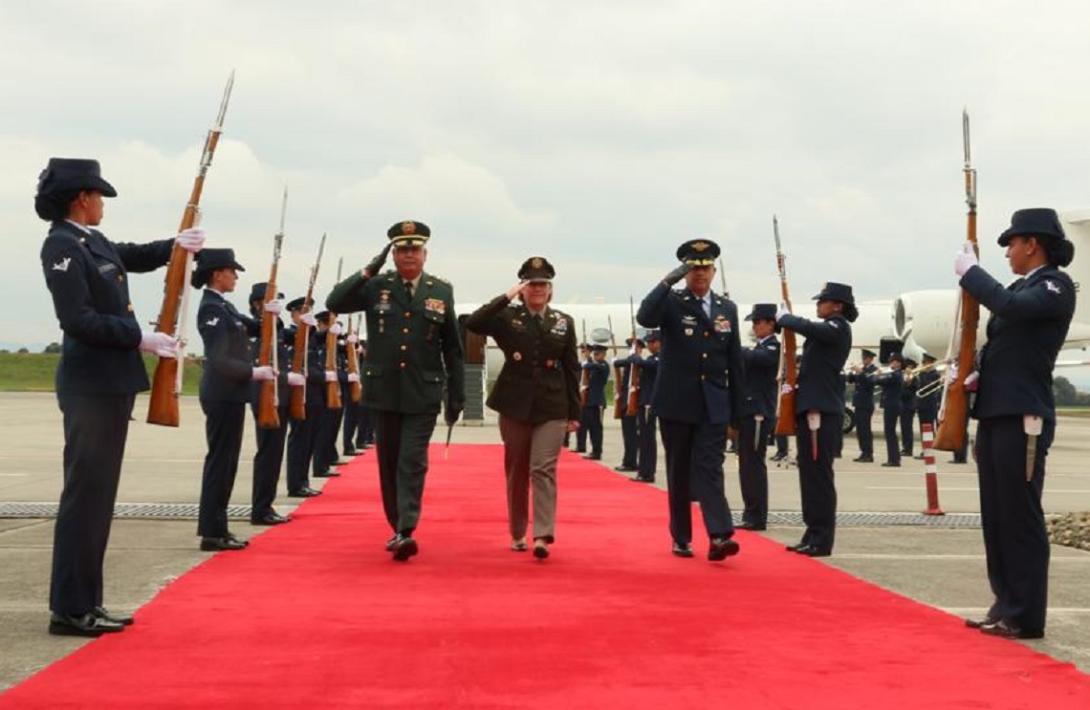 cogfm-general-laura-j-richardson-comandante-del-comando-sur-de-estados-unidos-visita-colombia-05.jpg