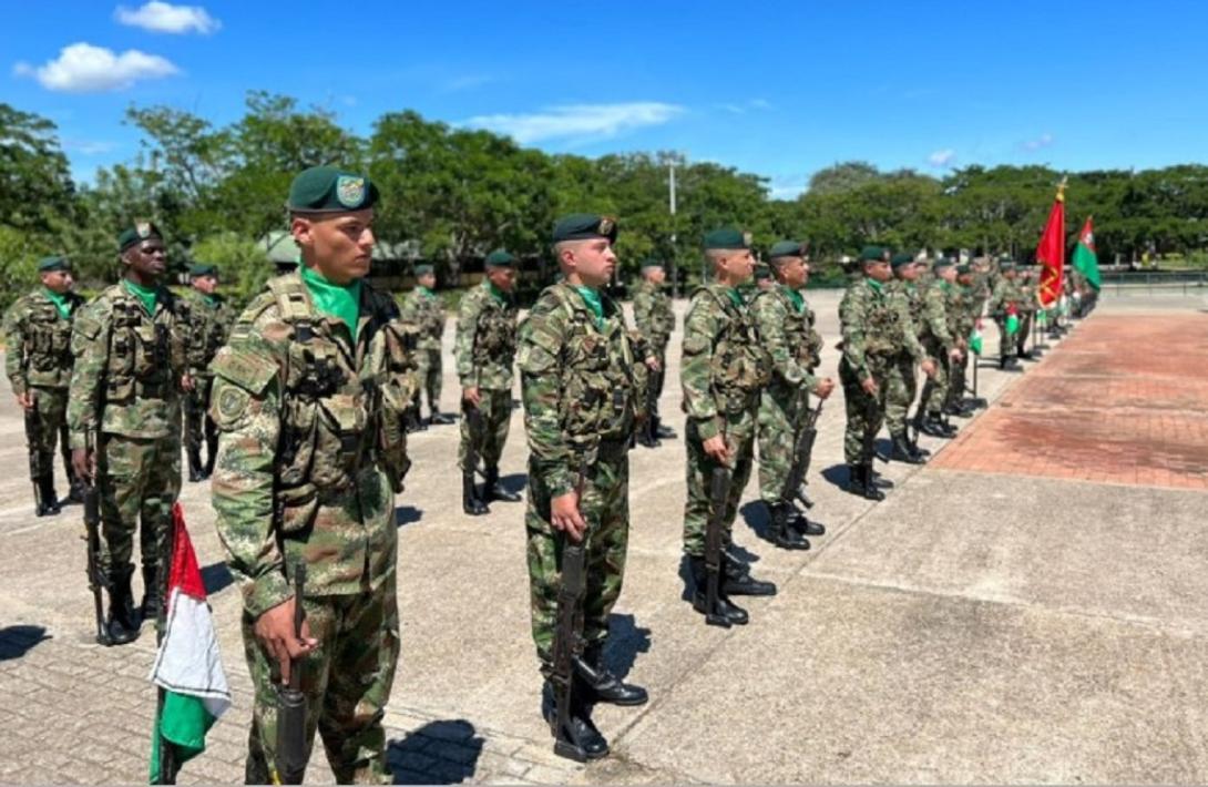 cogfm-jovenes-colombianos-se-comprometen-con-su-institucion-02_0.jpg