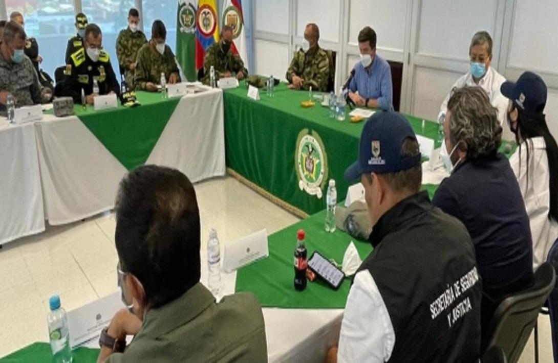 cogfm-mindefensa-alto-mando-militar-en-concejo-de-seguridad-cali-08.jpg