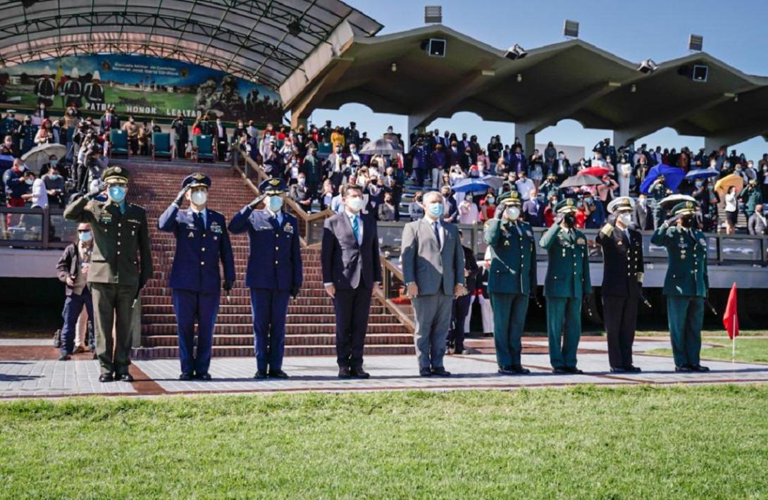 cogfm-presidente-de-la-republica-preside-ceremonia-ascenso-subteniente-ejercito-nacional-01.jpg