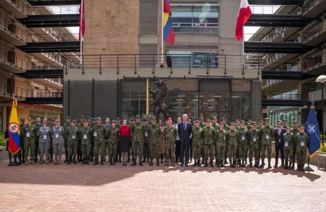cogfm_ejercito-otan.jpg